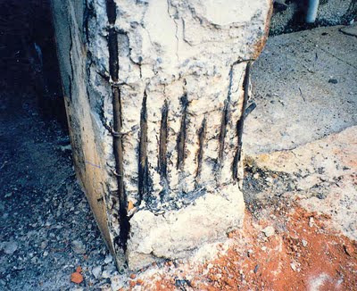 Example of corrosion in a concrete column